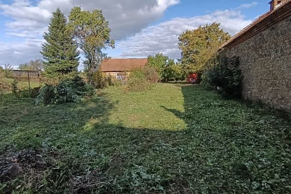 Predaj pozemku 1.232 m², Hluchov Predaj pozemku 1.232 m², Hluchov