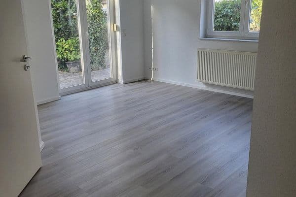 Prenájom bytu 2-izbový 48 m², Baden-Baden, Bádensko-Wurttembersko Prenájom bytu 2-izbový 48 m², Baden-Baden, Bádensko-Wurttembersko