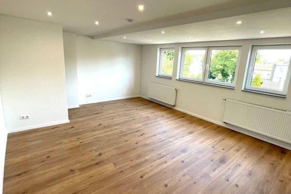 Prenájom bytu 3-izbový 98 m², Herne Prenájom bytu 3-izbový 98 m², Herne