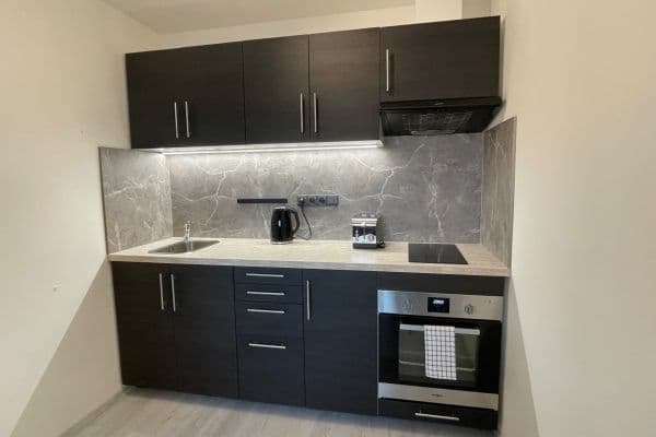 Predaj bytu 2-izbový 34 m², Americká, Kladno, Středočeský kraj Predaj bytu 2-izbový 34 m², Americká, Kladno, Středočeský kraj