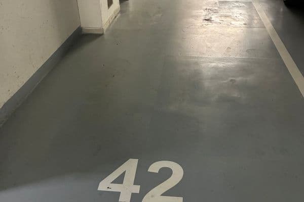 Prenájom garáže 15 m², Na Hroudě, Praha Prenájom garáže 15 m², Na Hroudě, Praha
