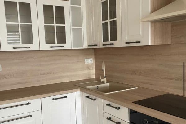 Prenájom bytu 2-izbový 42 m², Višňová, Most Prenájom bytu 2-izbový 42 m², Višňová, Most