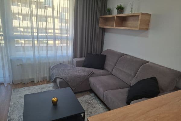 Prenájom bytu 2-izbový 44 m², Veterná, Trnava, Trnavský kraj Prenájom bytu 2-izbový 44 m², Veterná, Trnava, Trnavský kraj