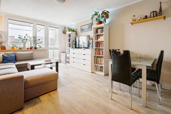 Predaj bytu 3-izbový 70 m², Nad přehradou, Praha Predaj bytu 3-izbový 70 m², Nad přehradou, Praha