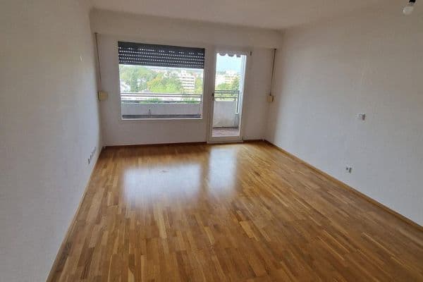 Prenájom bytu 4-izbový 78 m², Unterhaching, Bavorsko Prenájom bytu 4-izbový 78 m², Unterhaching, Bavorsko