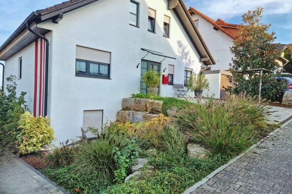 Predaj domu 225 m², pozemok 698 m², Udenheim Predaj domu 225 m², pozemok 698 m², Udenheim