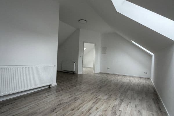 Prenájom bytu 2-izbový 50 m², Niederwaldstraße 9, Sandweier, Baden-Baden, Bádensko-Wurttembersko Prenájom bytu 2-izbový 50 m², Niederwaldstraße 9, Sandweier, Baden-Baden, Bádensko-Wurttembersko