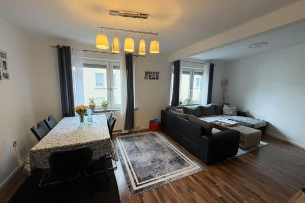 Prenájom bytu 2-izbový 55 m², Kirchplatz 12, Solingen, Severné Porýnie - Westfálsko Prenájom bytu 2-izbový 55 m², Kirchplatz 12, Solingen, Severné Porýnie - Westfálsko