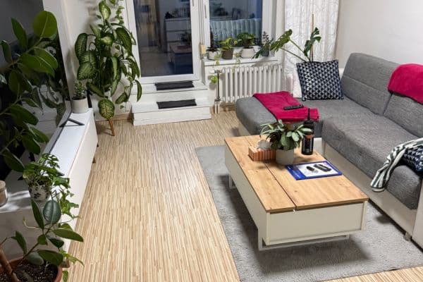 Prenájom bytu 3-izbový 109 m², Jeremenkova, Praha Prenájom bytu 3-izbový 109 m², Jeremenkova, Praha