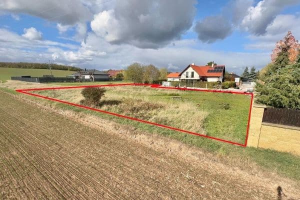 Predaj pozemku 1.069 m², Plzeň Predaj pozemku 1.069 m², Plzeň