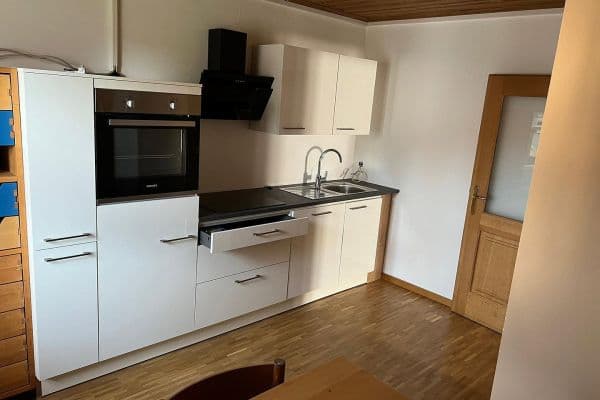 Prenájom bytu 3-izbový 80 m², Kinding, Bavorsko Prenájom bytu 3-izbový 80 m², Kinding, Bavorsko
