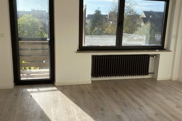 Prenájom bytu 2-izbový 60 m², Heidestr. 228, Köln, Severné Porýnie - Westfálsko Prenájom bytu 2-izbový 60 m², Heidestr. 228, Köln, Severné Porýnie - Westfálsko