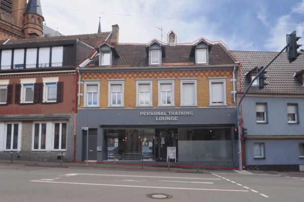 Predaj domu 130 m², pozemok 330 m², Kaiserstrasse 120, St. Ingbert Predaj domu 130 m², pozemok 330 m², Kaiserstrasse 120, St. Ingbert