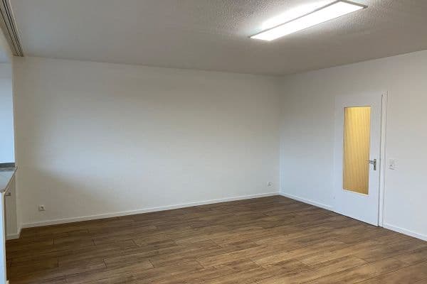 Prenájom bytu 3-izbový 96 m², Virchowstrasse 17, Siegen Prenájom bytu 3-izbový 96 m², Virchowstrasse 17, Siegen