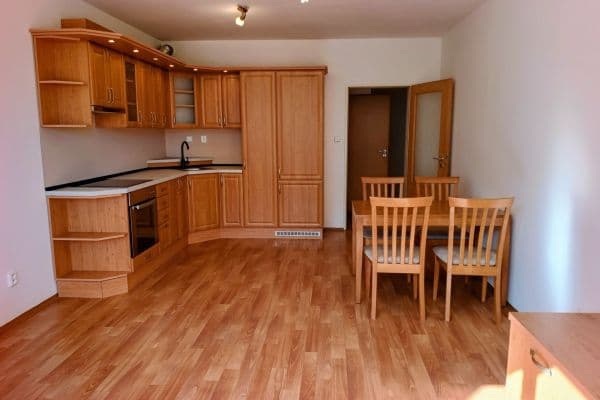 Prenájom bytu 2-izbový 54 m², Herlíkovická, Praha Prenájom bytu 2-izbový 54 m², Herlíkovická, Praha