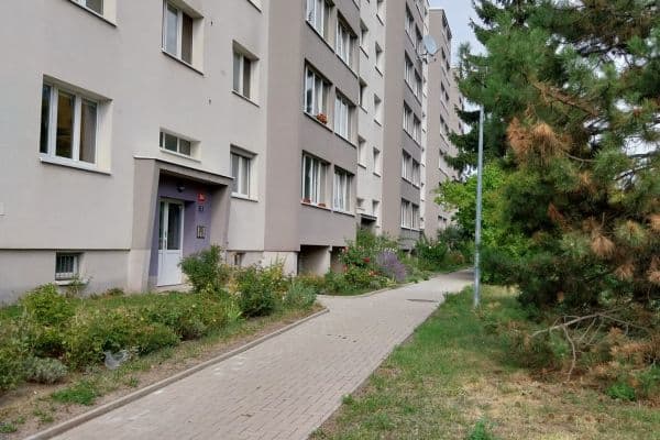 Prenájom bytu 2-izbový 55 m², Kapraďová, Praha Prenájom bytu 2-izbový 55 m², Kapraďová, Praha