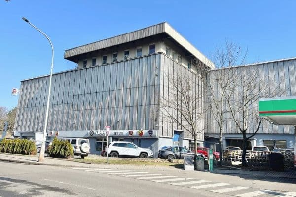 Prenájom garáže 12 m², Milevská, Praha Prenájom garáže 12 m², Milevská, Praha