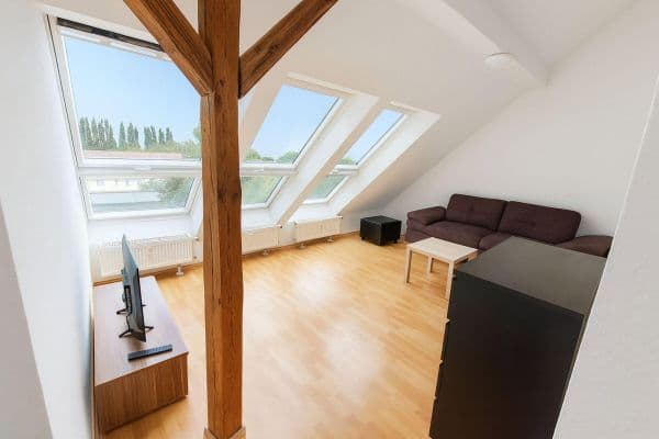 Prenájom bytu 3-izbový 100 m², Brundelstraße 20, Bochum Prenájom bytu 3-izbový 100 m², Brundelstraße 20, Bochum