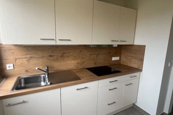 Prenájom bytu 2-izbový 54 m², Andernach Prenájom bytu 2-izbový 54 m², Andernach