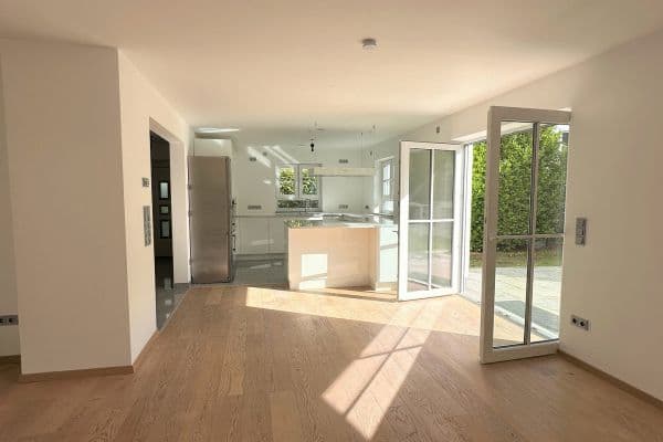 Predaj domu 188 m², pozemok 265 m², Warschauer Str. 22a, München, Bavorsko Predaj domu 188 m², pozemok 265 m², Warschauer Str. 22a, München, Bavorsko