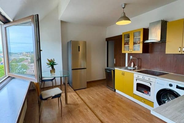 Prenájom bytu 2-izbový 55 m², Zelená, Ostrava Prenájom bytu 2-izbový 55 m², Zelená, Ostrava