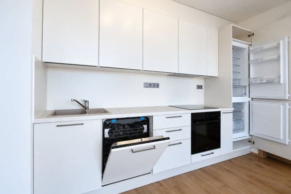 Prenájom bytu 3-izbový 59 m², Nádražní, Kralupy nad Vltavou Prenájom bytu 3-izbový 59 m², Nádražní, Kralupy nad Vltavou
