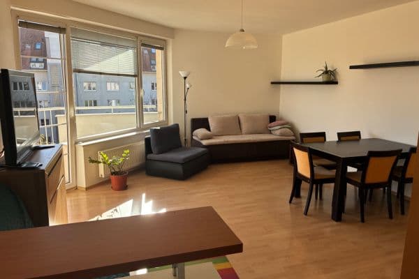 Prenájom bytu 2-izbový 64 m², Bělohorská, Brno Prenájom bytu 2-izbový 64 m², Bělohorská, Brno