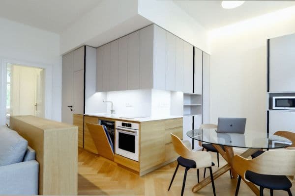 Prenájom bytu 2-izbový 56 m², Na Bělidle, Prague Prenájom bytu 2-izbový 56 m², Na Bělidle, Prague