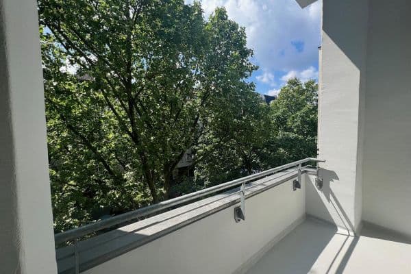 Prenájom bytu 4-izbový 141 m², Berlin, Berlín Prenájom bytu 4-izbový 141 m², Berlin, Berlín