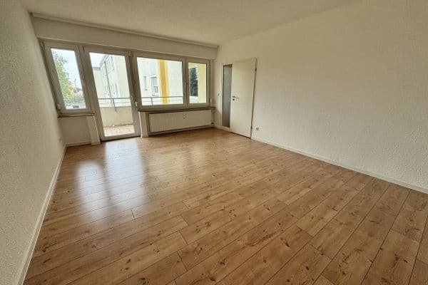 Predaj bytu 3-izbový 81 m², Hainleinstr. 73, Niederwerrn Predaj bytu 3-izbový 81 m², Hainleinstr. 73, Niederwerrn