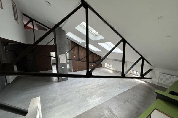 Prenájom bytu 3-izbový 90 m², Henschelstrasse 3a, Wilhelmshaven, Dolné Sasko Prenájom bytu 3-izbový 90 m², Henschelstrasse 3a, Wilhelmshaven, Dolné Sasko