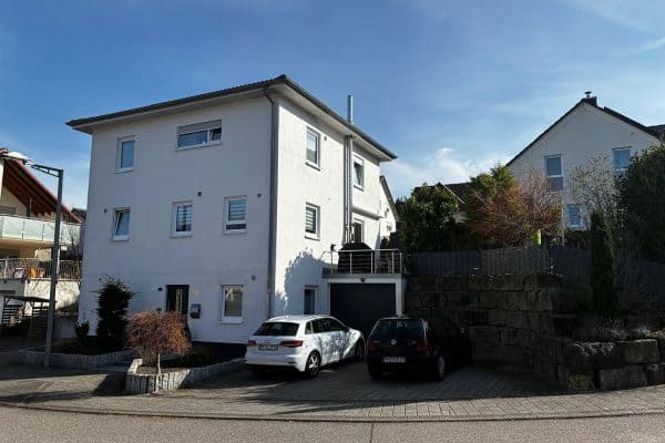 Predaj domu 160 m², pozemok 455 m², Neuenbürg Predaj domu 160 m², pozemok 455 m², Neuenbürg