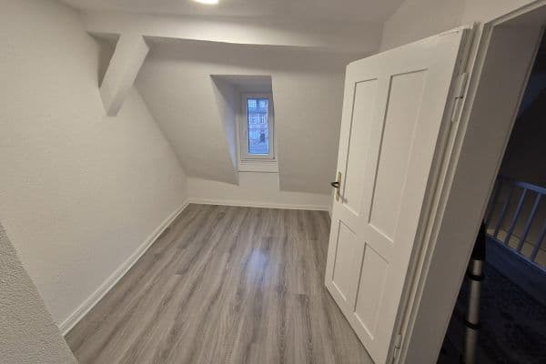 Prenájom bytu 1-izbový 40 m², Fulda, Hesensko Prenájom bytu 1-izbový 40 m², Fulda, Hesensko