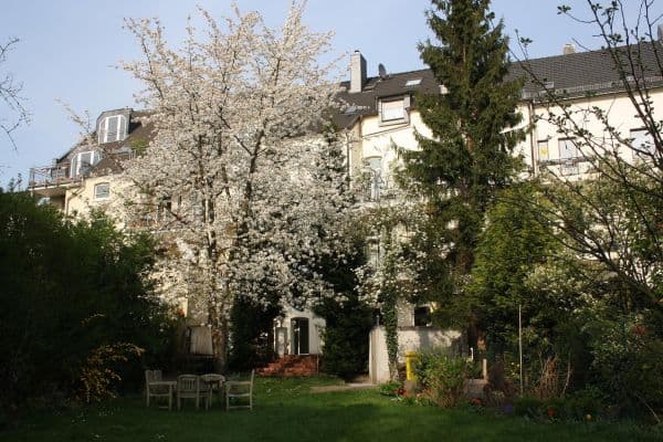 Prenájom bytu 2-izbový 60 m², Liliencronstr. 7, Düsseldorf Prenájom bytu 2-izbový 60 m², Liliencronstr. 7, Düsseldorf