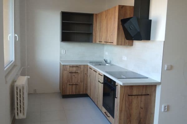 Prenájom bytu 2-izbový 47 m², Kosmonautů, Turnov Prenájom bytu 2-izbový 47 m², Kosmonautů, Turnov