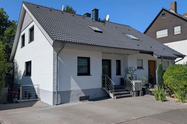 Predaj domu 170 m², pozemok 259 m², Hofheim am Taunus Predaj domu 170 m², pozemok 259 m², Hofheim am Taunus