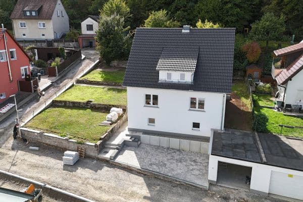 Predaj domu 123 m², pozemok 1.366 m², Maßbach Predaj domu 123 m², pozemok 1.366 m², Maßbach