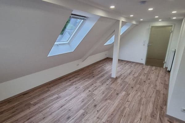 Prenájom bytu 4-izbový 98 m², Neuwied Prenájom bytu 4-izbový 98 m², Neuwied