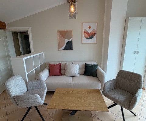 Prenájom bytu 3-izbový 50 m², Baldhamer Straße 72, Vaterstetten, Bavorsko Prenájom bytu 3-izbový 50 m², Baldhamer Straße 72, Vaterstetten, Bavorsko