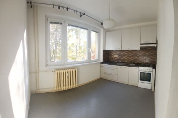 Prenájom bytu 2-izbový 56 m², Sokolská, Přerov Prenájom bytu 2-izbový 56 m², Sokolská, Přerov