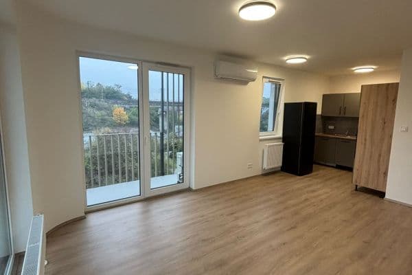 Prenájom bytu 2-izbový 52 m², Nad Kolčavkou, Praha Prenájom bytu 2-izbový 52 m², Nad Kolčavkou, Praha