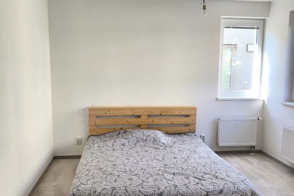 Predaj bytu 2-izbový 66 m², Olgy Havlové, Praha Predaj bytu 2-izbový 66 m², Olgy Havlové, Praha