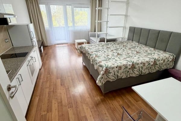 Predaj bytu 1-izbový 38 m², Babická, Praha Predaj bytu 1-izbový 38 m², Babická, Praha