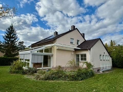 Predaj domu 150 m², pozemok 934 m², Wendelstein, Bavorsko Predaj domu 150 m², pozemok 934 m², Wendelstein, Bavorsko