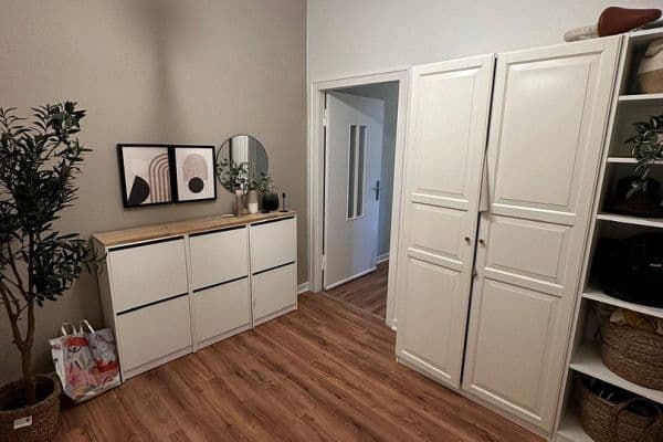 Prenájom bytu 3-izbový 81 m², Wormser Strasse 11, Wuppertal Prenájom bytu 3-izbový 81 m², Wormser Strasse 11, Wuppertal