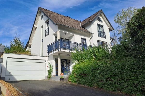 Predaj domu 158 m², pozemok 846 m², Lohmar, Severné Porýnie - Westfálsko Predaj domu 158 m², pozemok 846 m², Lohmar, Severné Porýnie - Westfálsko