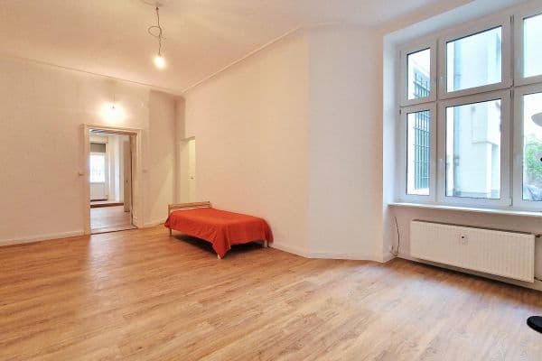 Predaj bytu 5-izbový 130 m², Berlin, Berlín Predaj bytu 5-izbový 130 m², Berlin, Berlín