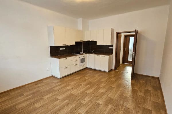 Prenájom bytu 2-izbový 40 m², Spáčilova, Brno Prenájom bytu 2-izbový 40 m², Spáčilova, Brno