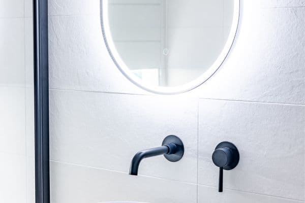Predaj bytu 2-izbový 46 m², U Jezera, Praha Predaj bytu 2-izbový 46 m², U Jezera, Praha