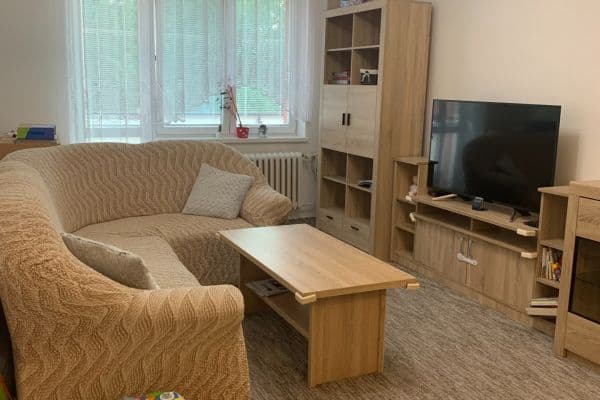 Prenájom bytu 2-izbový 56 m², Seifertova, Třinec Prenájom bytu 2-izbový 56 m², Seifertova, Třinec